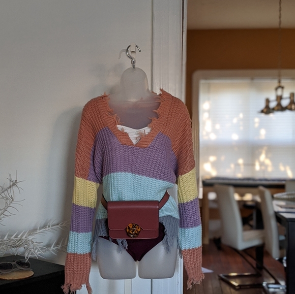 Mod Sweaters - Loose Knitted Crop Sweater Mod Sweaters - Loose Knitted Crop Sweater
